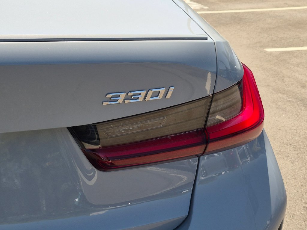 New 2026 BMW 330i Sedan w/ M Sport Package RWD image 21