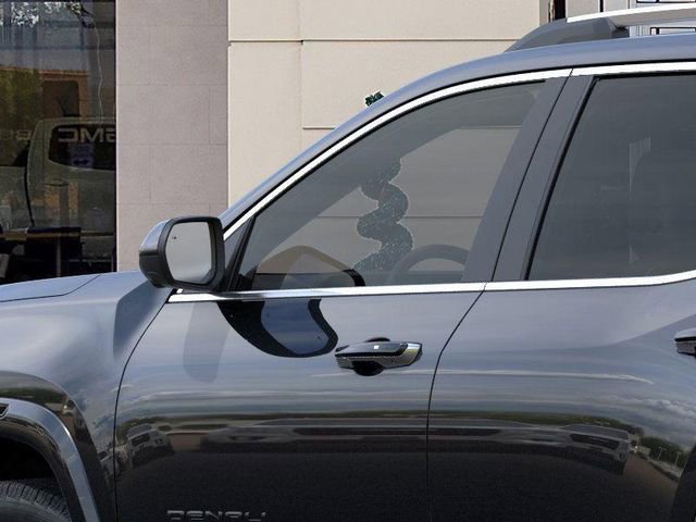New 2026 GMC Terrain Denali w/ LPO, Black Badging Package image 12