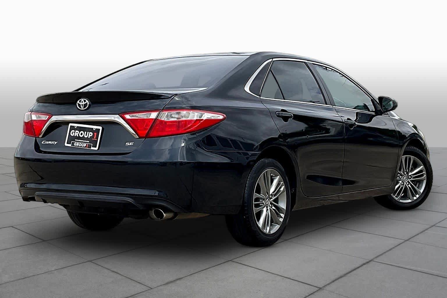 Used 2017 Toyota Camry LE FWD image 13
