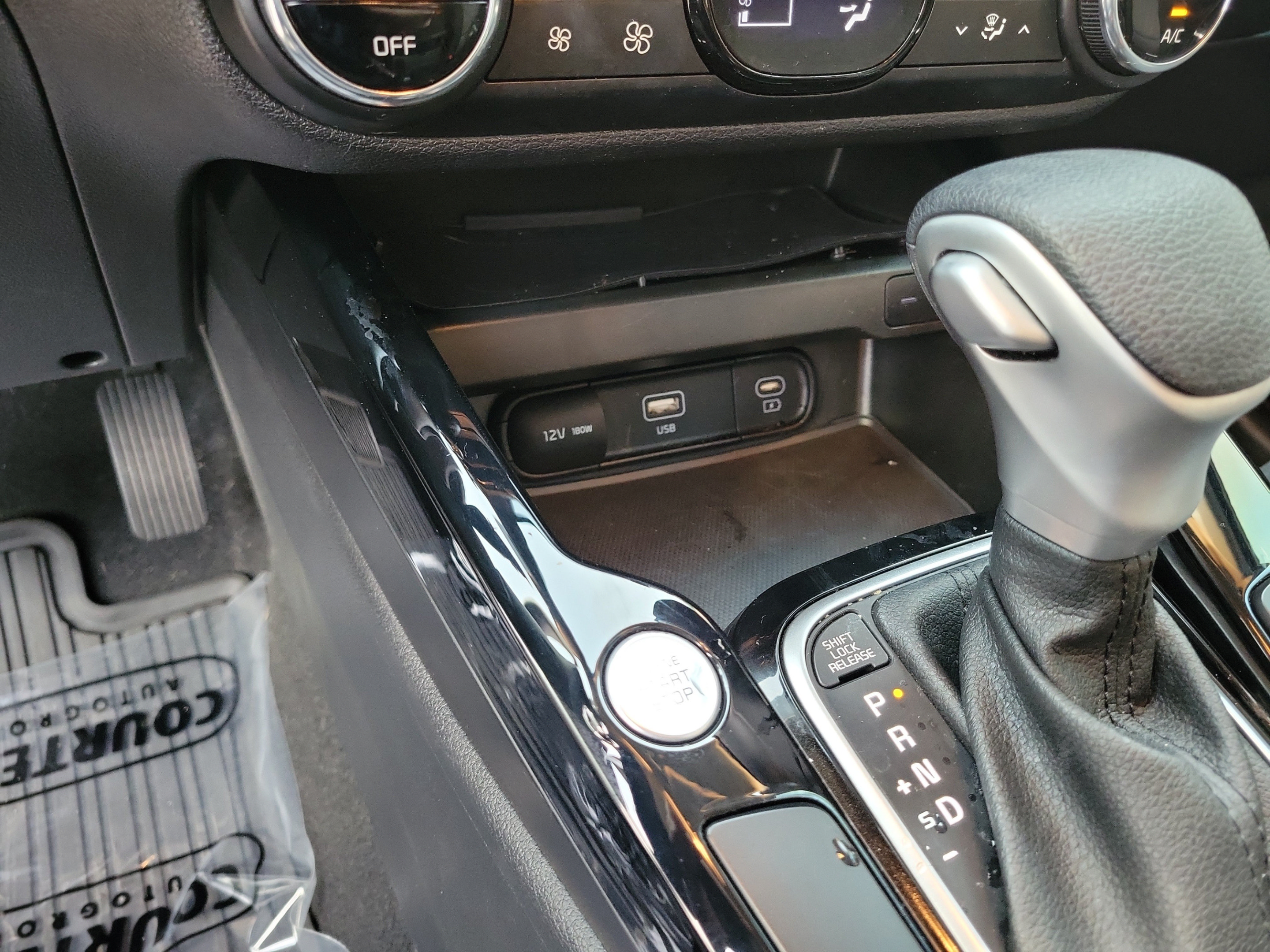 Certified 2023 Kia Soul S FWD image 20