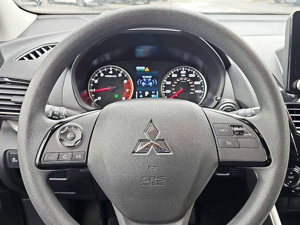 Used 2025 Mitsubishi Eclipse Cross LE image 18
