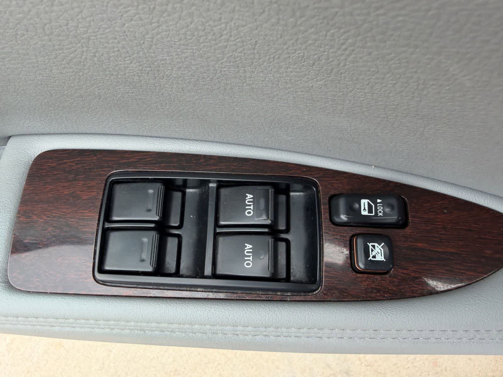 Used 2008 Toyota Avalon XLS FWD image 15