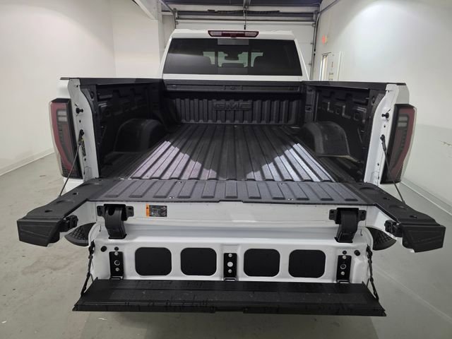 New 2026 GMC Sierra 2500 AT4 image 7