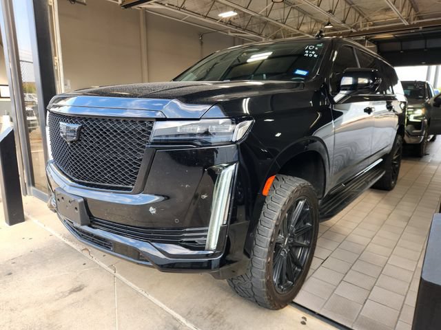 Used 2023 Cadillac Escalade ESV Sport Platinum w/ LPO, Floor Liner Package AWD/4WD image 3