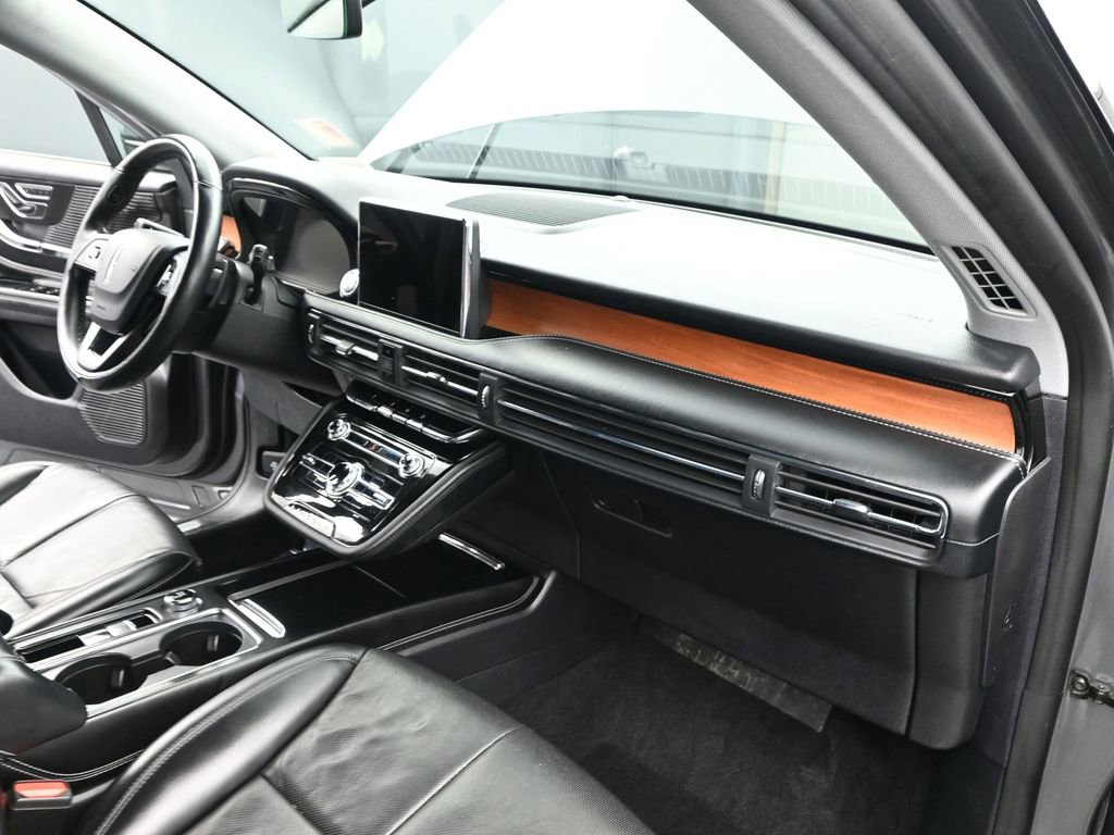 Used 2022 Lincoln Corsair Reserve w/ Elements Package image 19