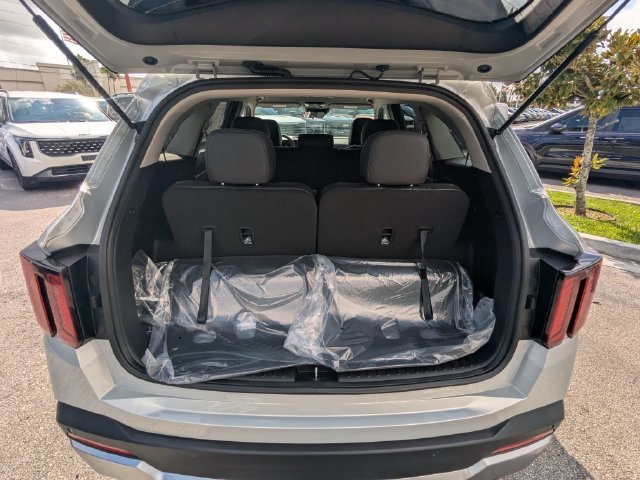 New 2026 Kia Sorento S FWD image 13