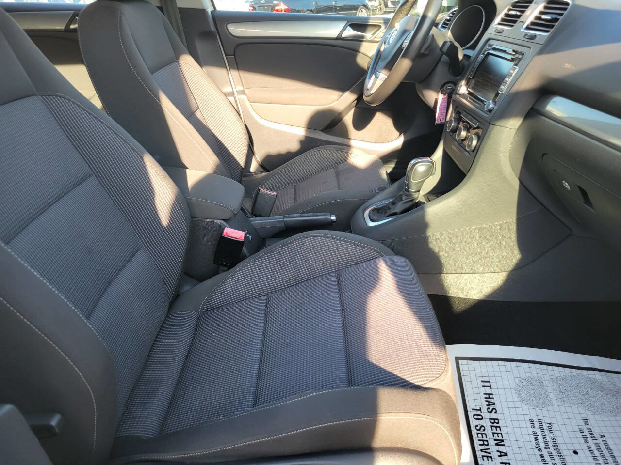 Used 2013 Volkswagen Golf TDI image 30