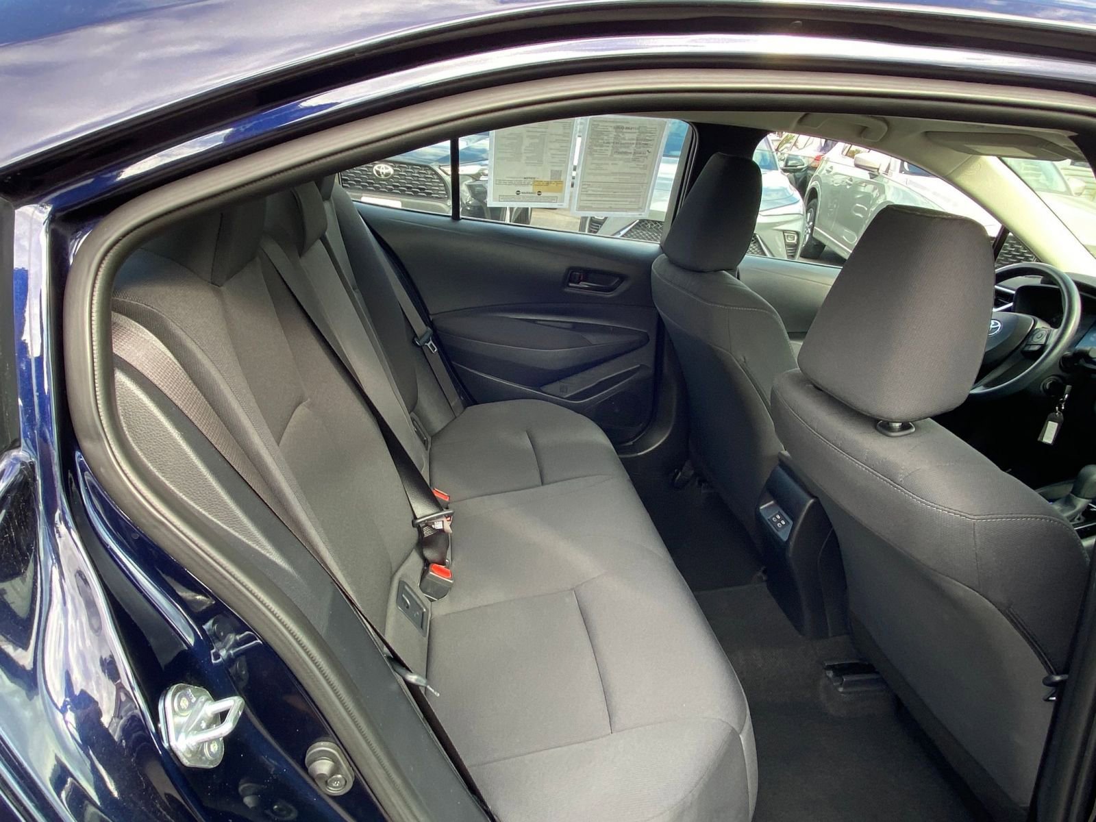 Used 2025 Toyota Corolla LE image 39