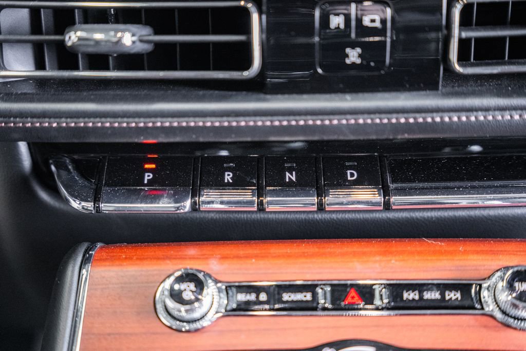 Used 2021 Lincoln Aviator Reserve w/ Elements Package Plus image 31