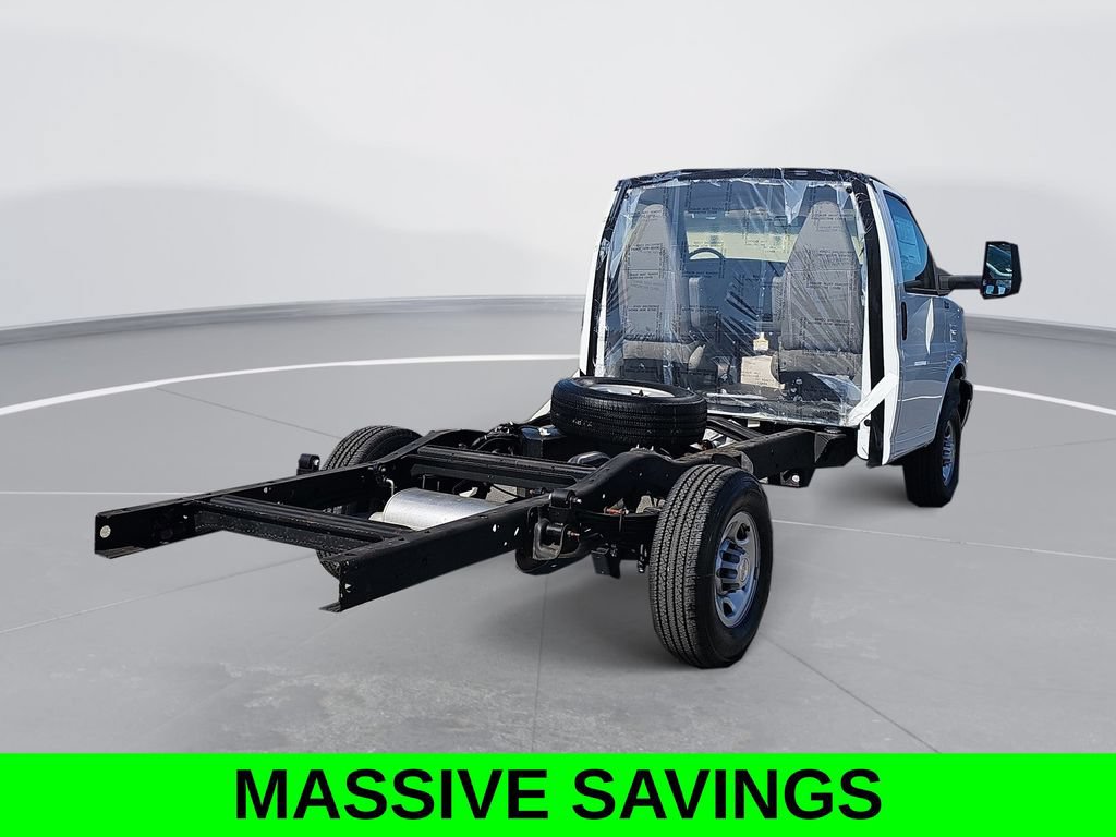 New 2023 Chevrolet Express 3500 w/ Power Convenience Package RWD image 7