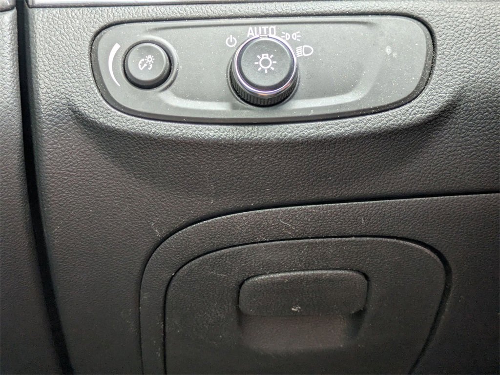 Certified 2022 Buick Encore Preferred w/ Safety Package image 20