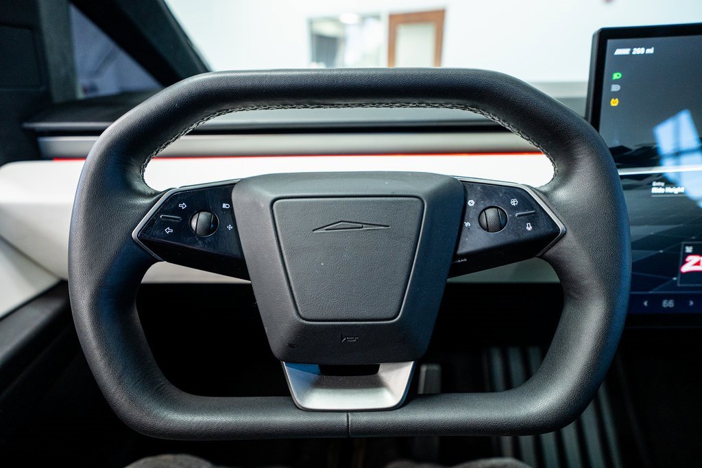 Used 2024 Tesla Cybertruck AWD Crew Cab image 34