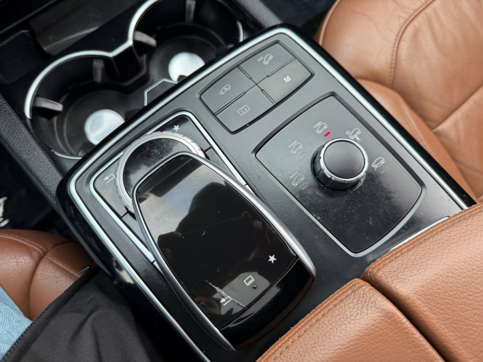 Used 2017 Mercedes-Benz GLS 450 4MATIC w/ Premium Package image 33