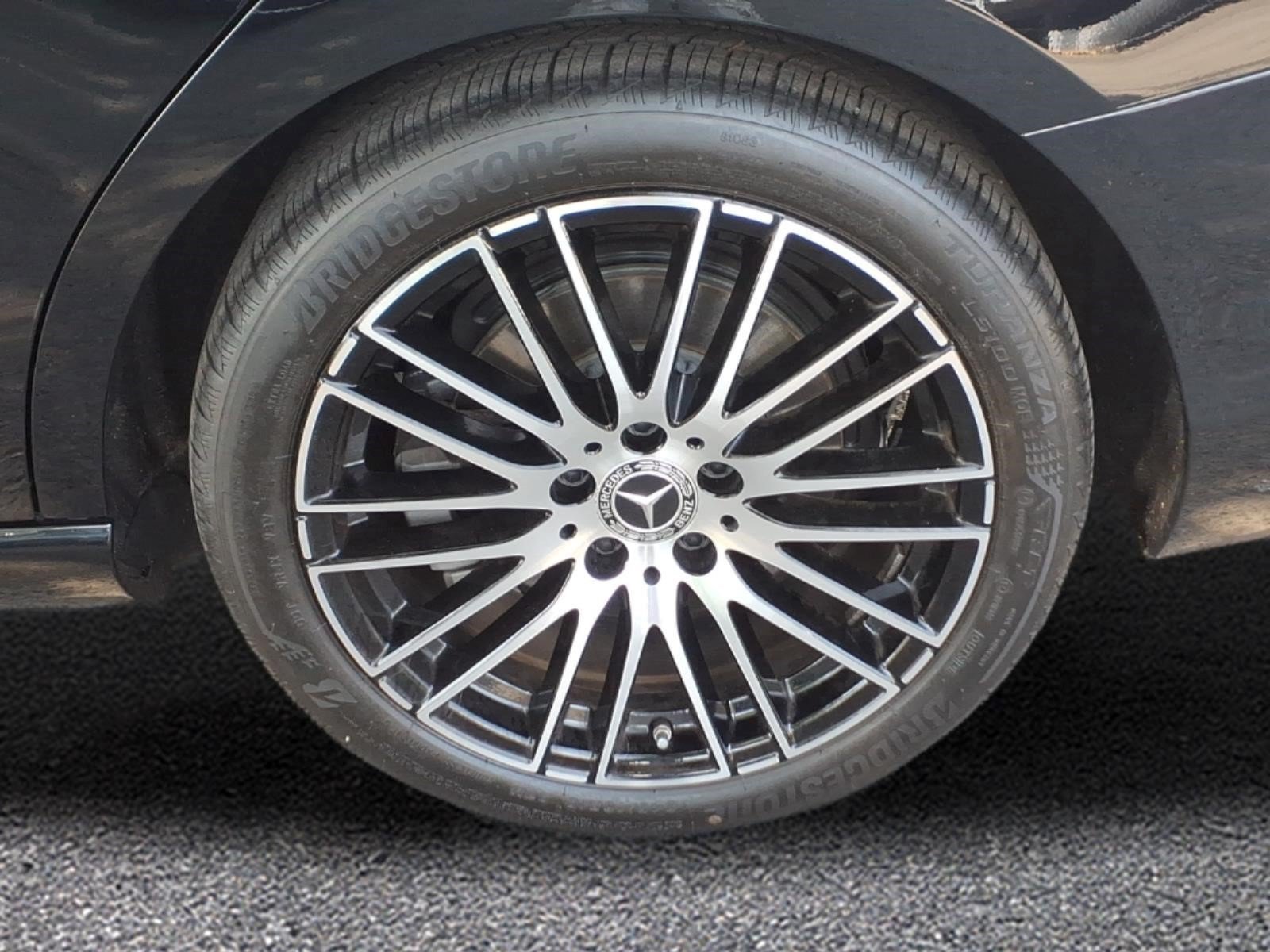Certified 2022 Mercedes-Benz C 300 4MATIC Sedan image 9