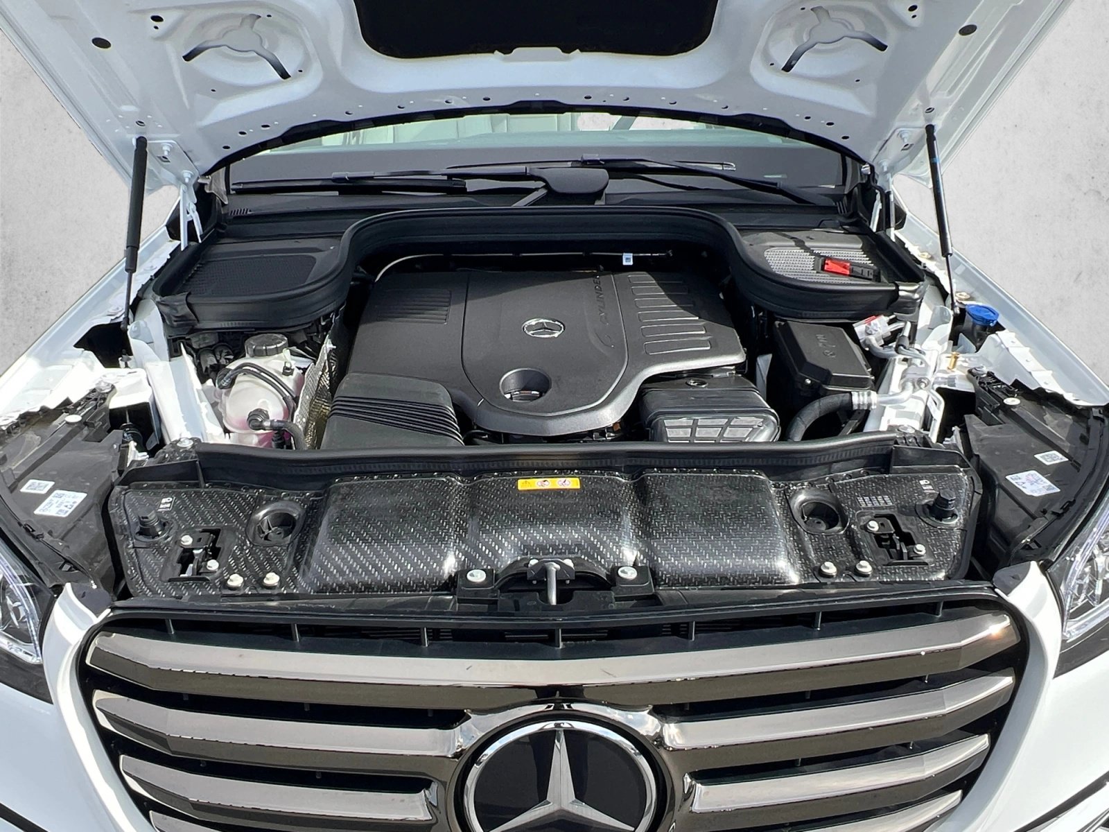 New 2026 Mercedes-Benz GLS 450 4MATIC image 18