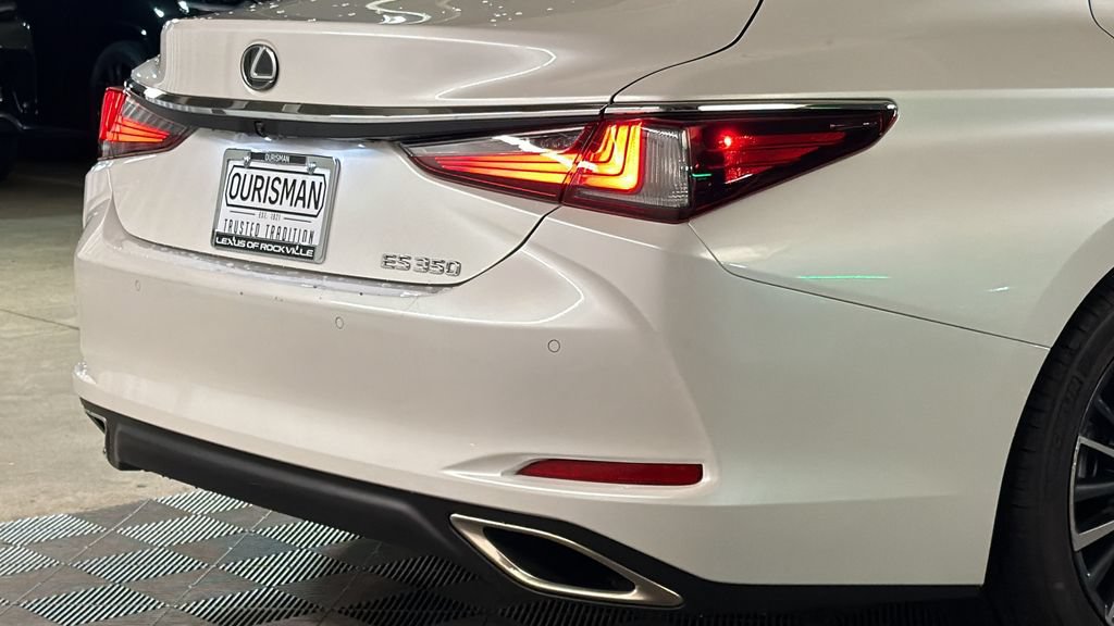 Certified 2024 Lexus ES 350 w/ Premium Package FWD image 9