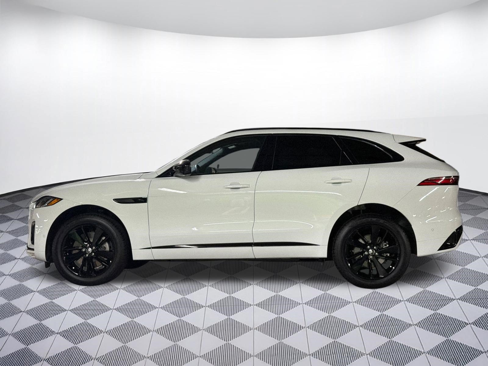 New 2026 Jaguar F-PACE R-Dynamic S AWD/4WD image 2