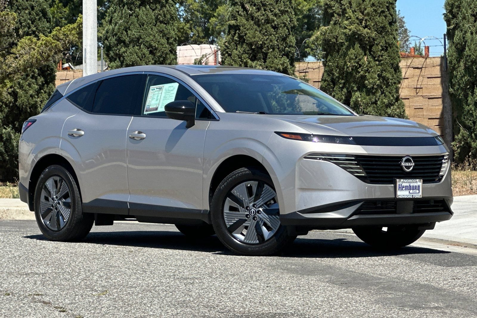 Used 2025 Nissan Murano SL AWD/4WD image 2