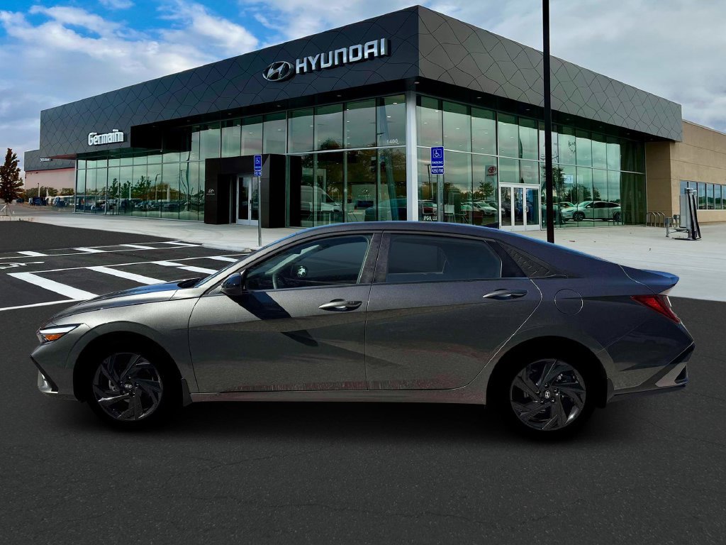 New 2026 Hyundai Elantra SEL Sport Premium FWD image 3