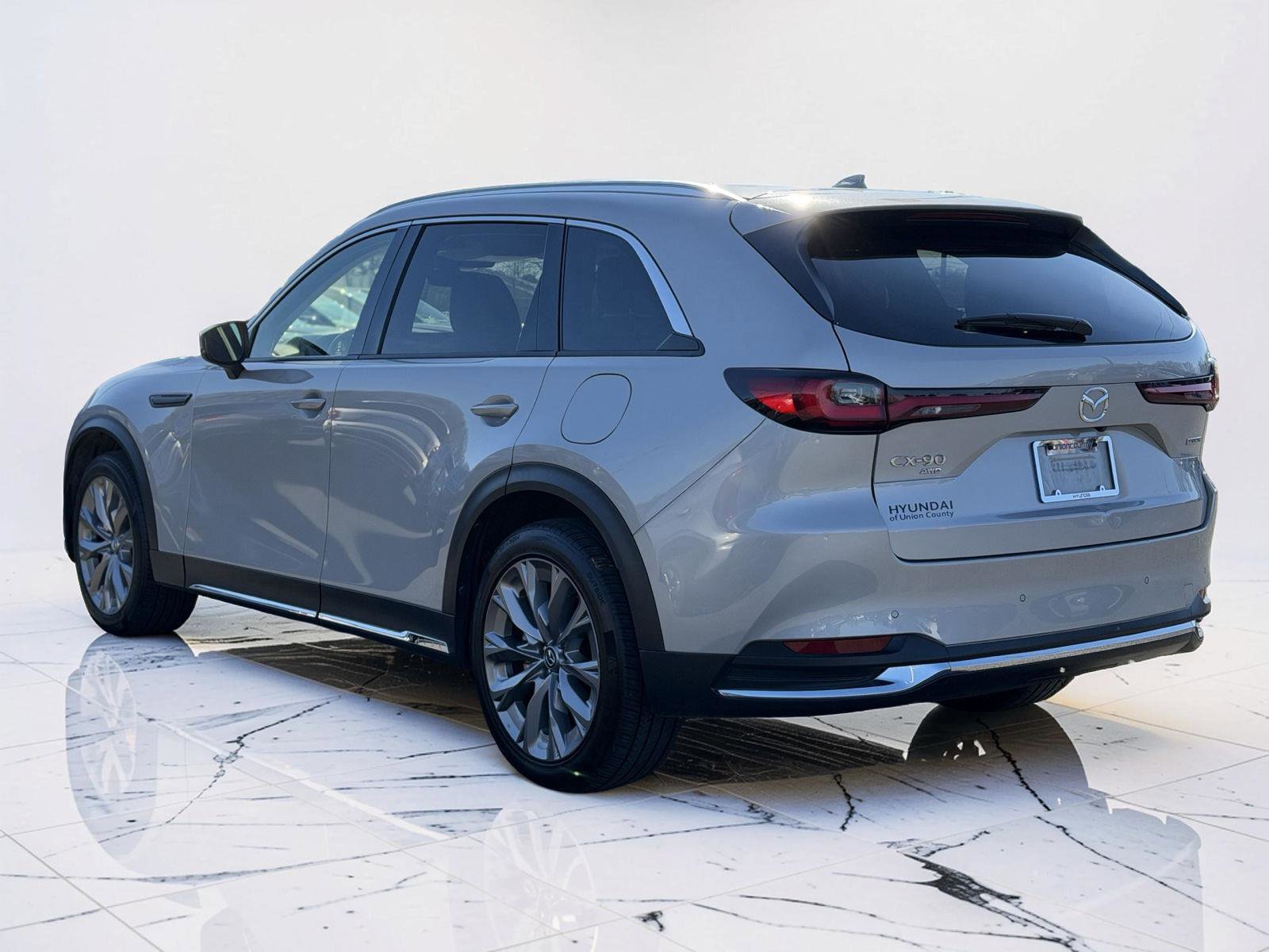 Used 2024 MAZDA CX-90 3.3 Turbo w/ Premium Package image 4