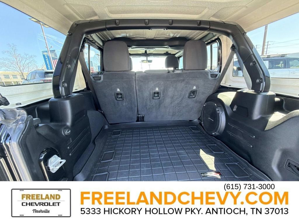 Used 2020 Jeep Wrangler Unlimited Sahara image 14