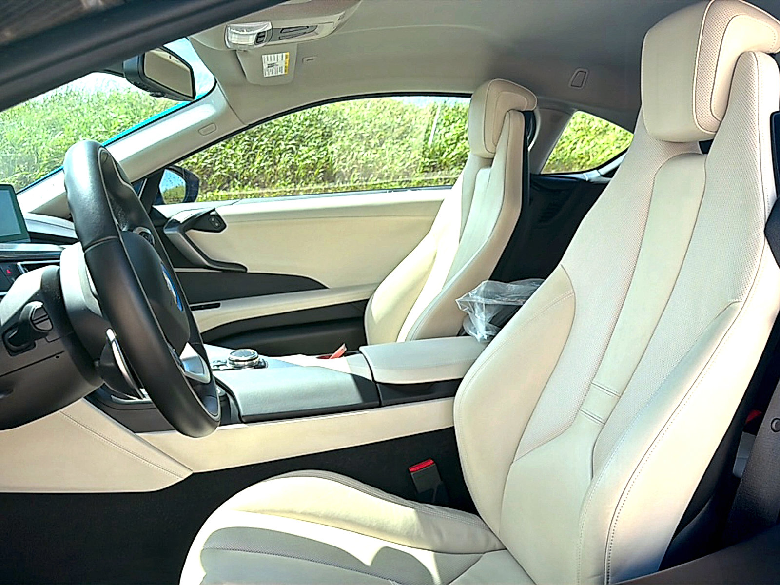 Used 2015 BMW i8 AWD/4WD image 6