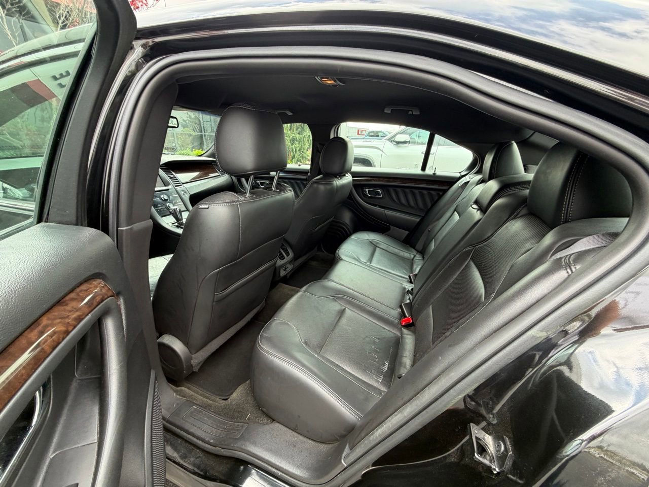 Used 2014 Ford Taurus Limited image 10