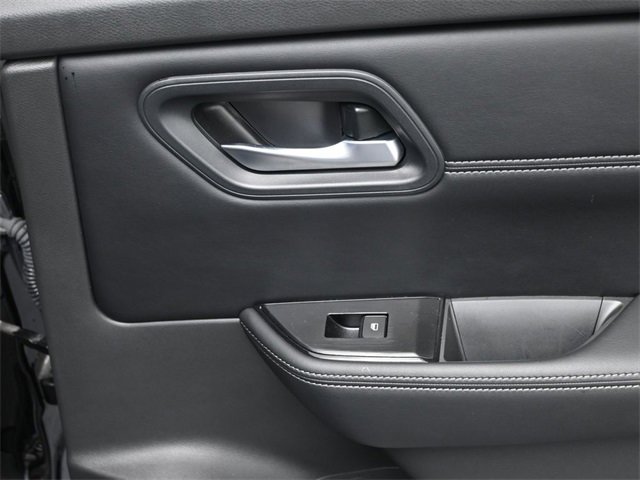 Used 2024 Nissan Rogue SV w/ SV Premium Package image 32