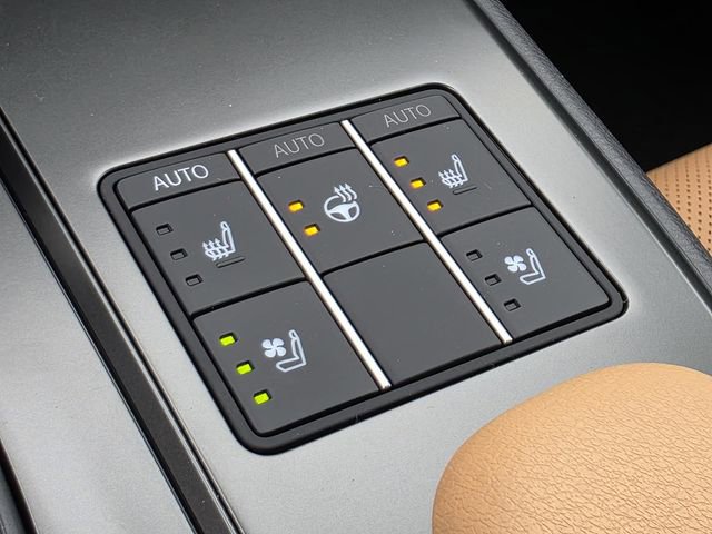 New 2026 Lexus UX 300h FWD image 25