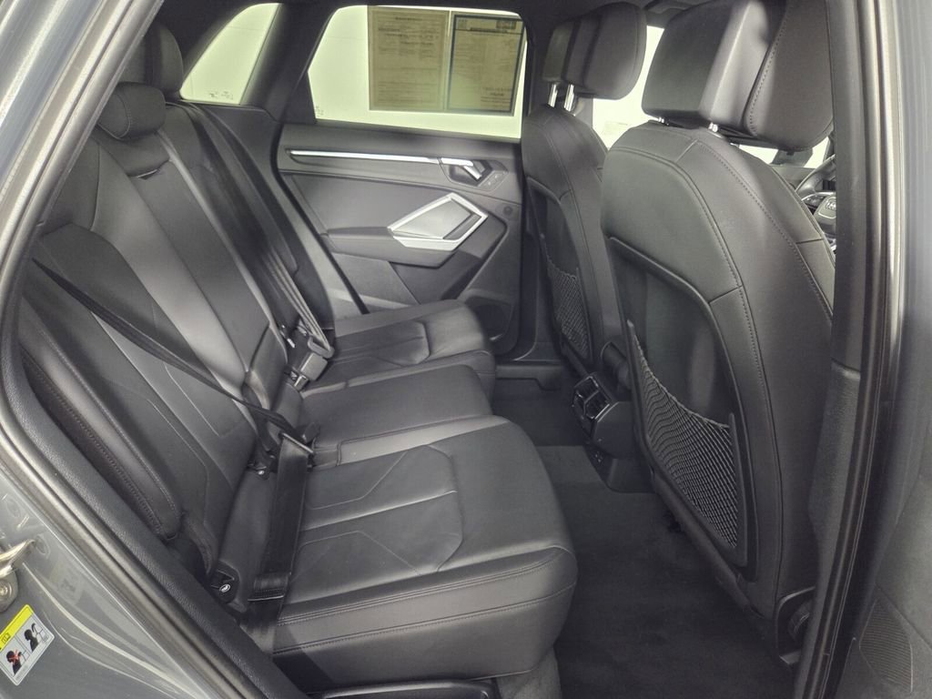 Used 2019 Audi Q3 2.0T Premium w/ Convenience Package AWD/4WD image 29