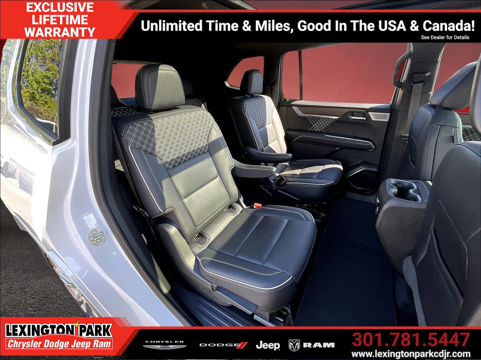 Used 2024 GMC Acadia Denali w/ Super Cruise Package FWD image 24