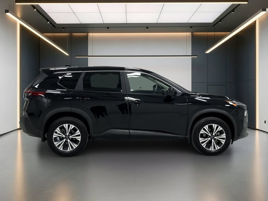 Used 2023 Nissan Rogue SV AWD/4WD image 7