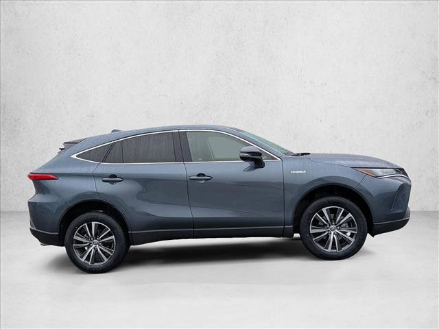 Used 2021 Toyota Venza LE image 4