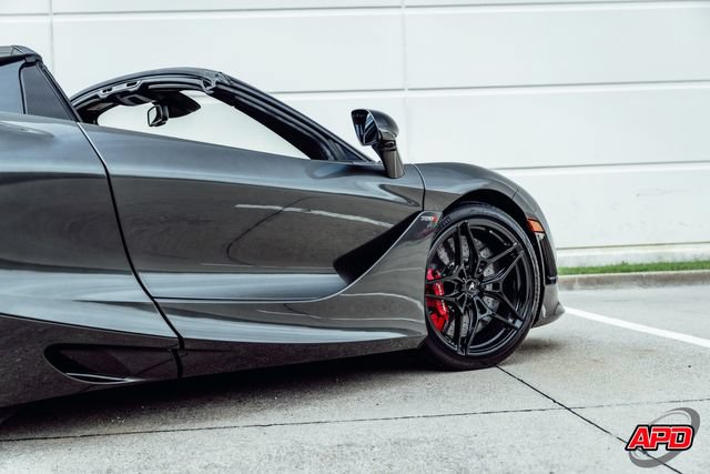 Used 2020 McLaren 720S Performance RWD image 34