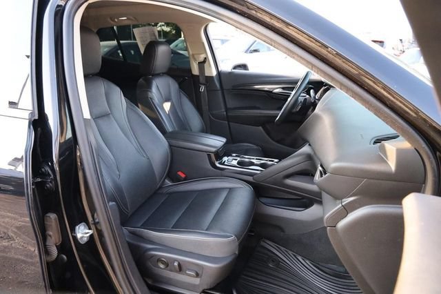 Used 2021 Buick Envision Essence w/ Sport Touring Package FWD image 28
