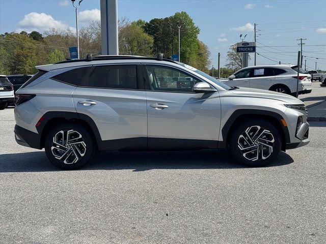 Used 2025 Hyundai Tucson Limited image 2