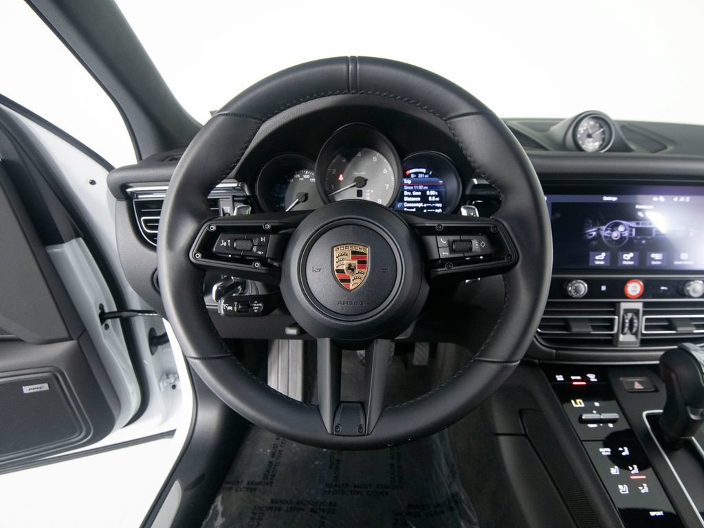 Certified 2026 Porsche Macan S AWD/4WD image 17