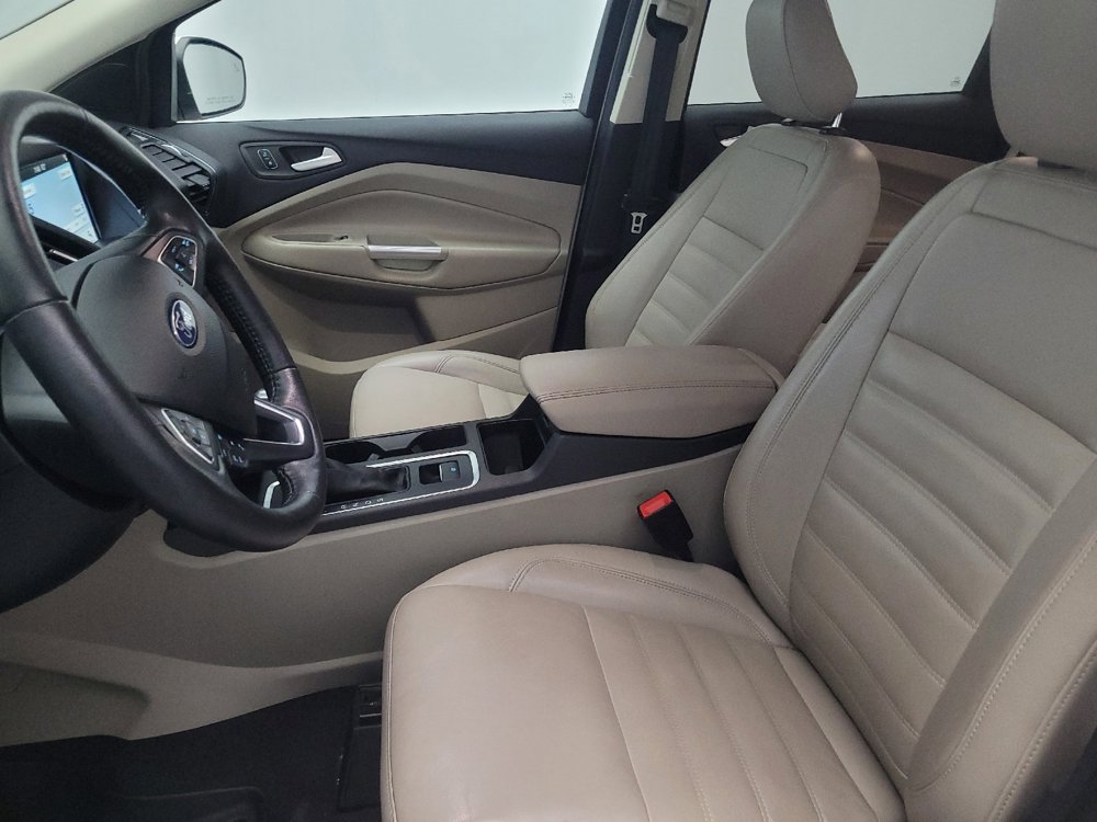 Used 2019 Ford Escape Titanium image 17