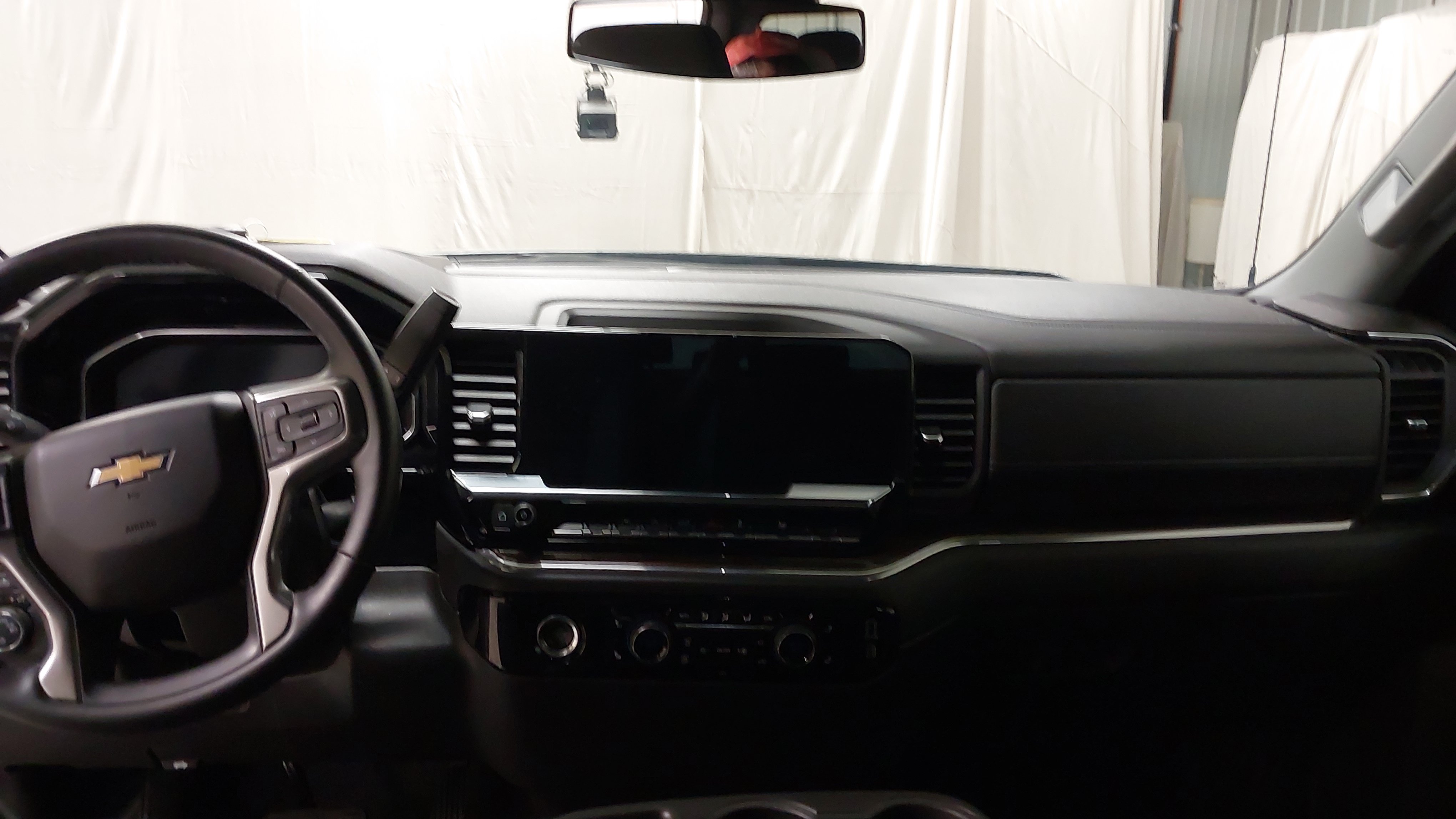 Used 2024 Chevrolet Silverado 1500 LT AWD/4WD image 26