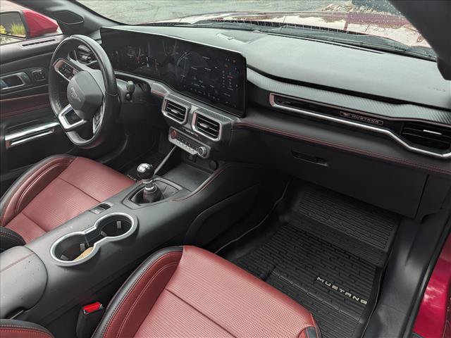 Used 2025 Ford Mustang GT Premium RWD image 23