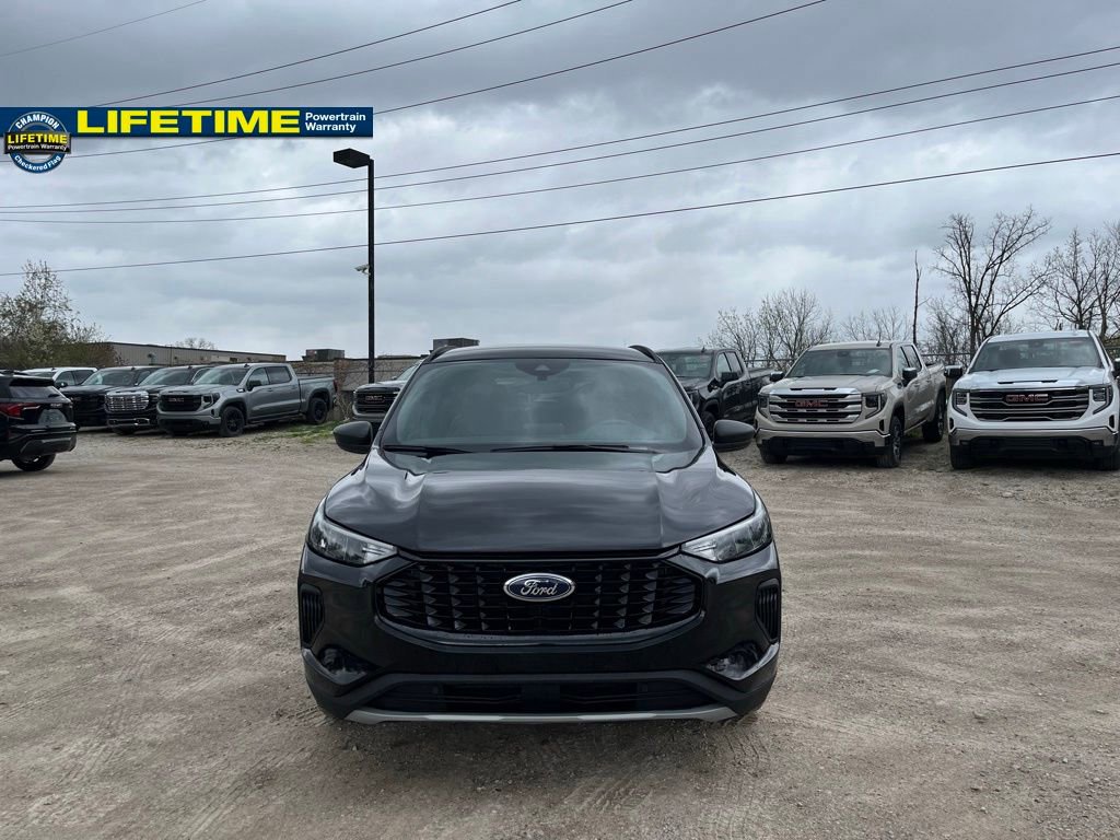 Used 2023 Ford Escape ST-Line FWD image 3