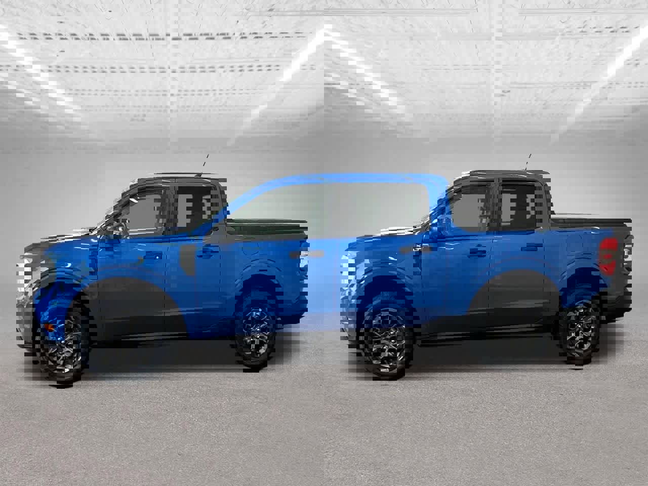 Used 2022 Ford Maverick XLT w/ Equipment Group 300A Standard image 2