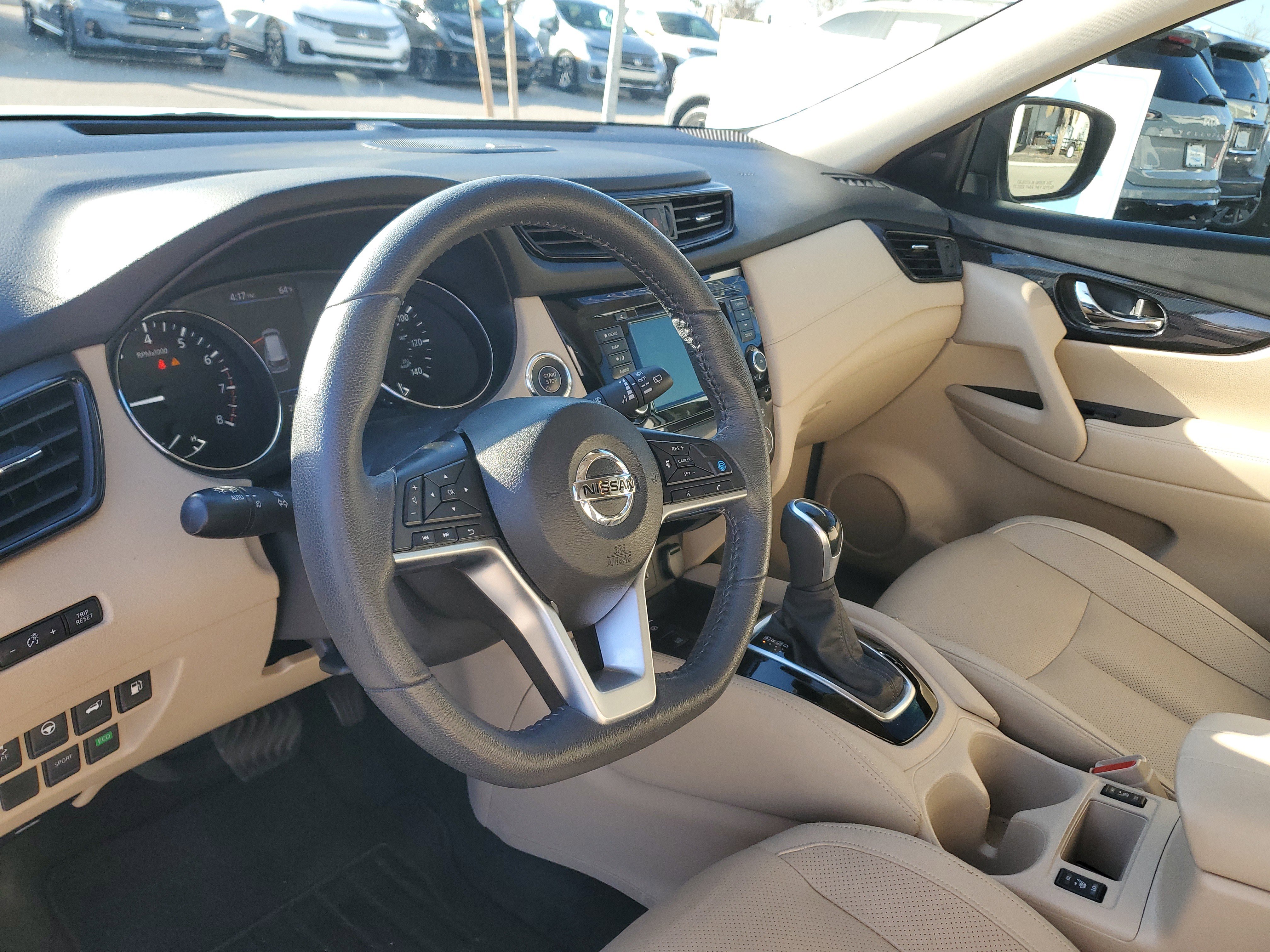 Used 2020 Nissan Rogue SL w/ Premium Package image 29