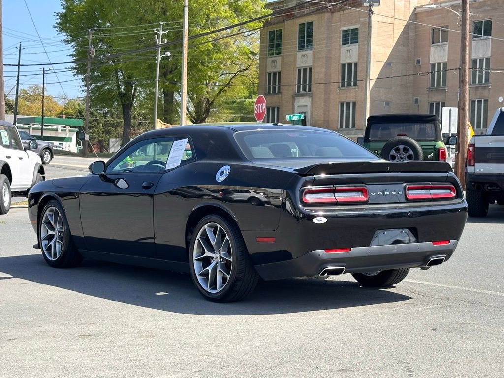 Used 2022 Dodge Challenger GT image 6