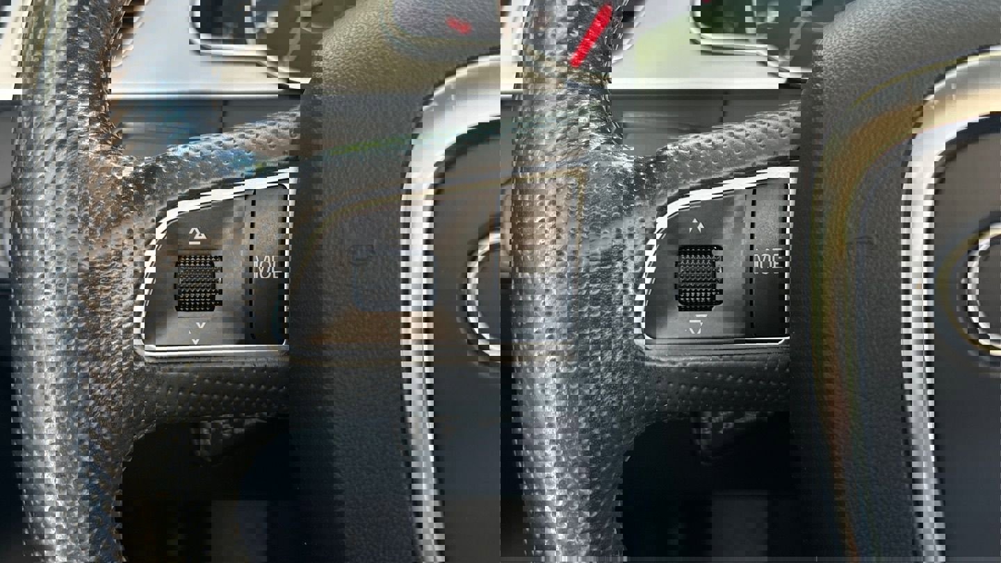 Used 2011 Audi A5 2.0T Premium image 23