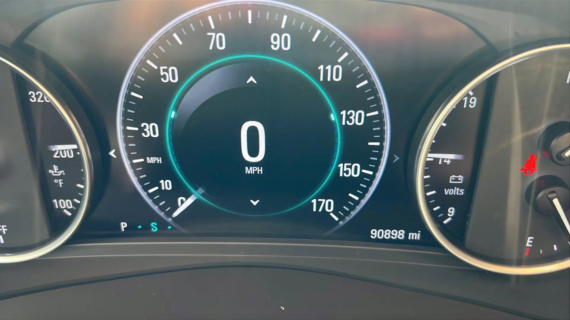 Used 2017 Buick LaCrosse Preferred image 13