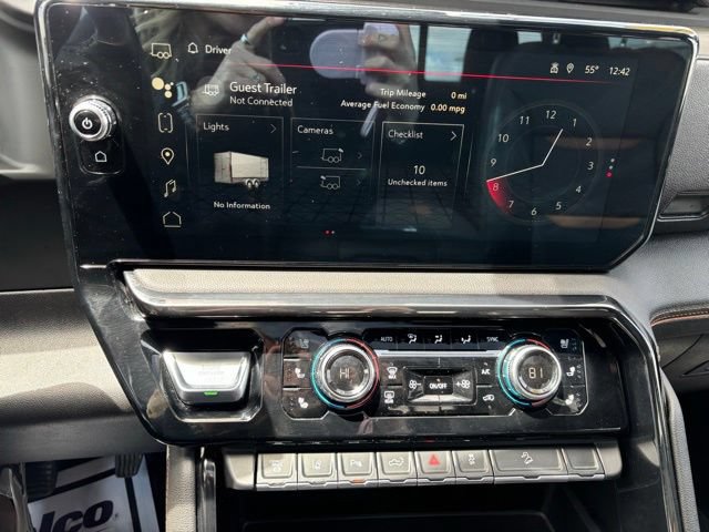 Used 2024 GMC Sierra 2500 AT4 w/ AT4 Premium Plus Package AWD/4WD image 30
