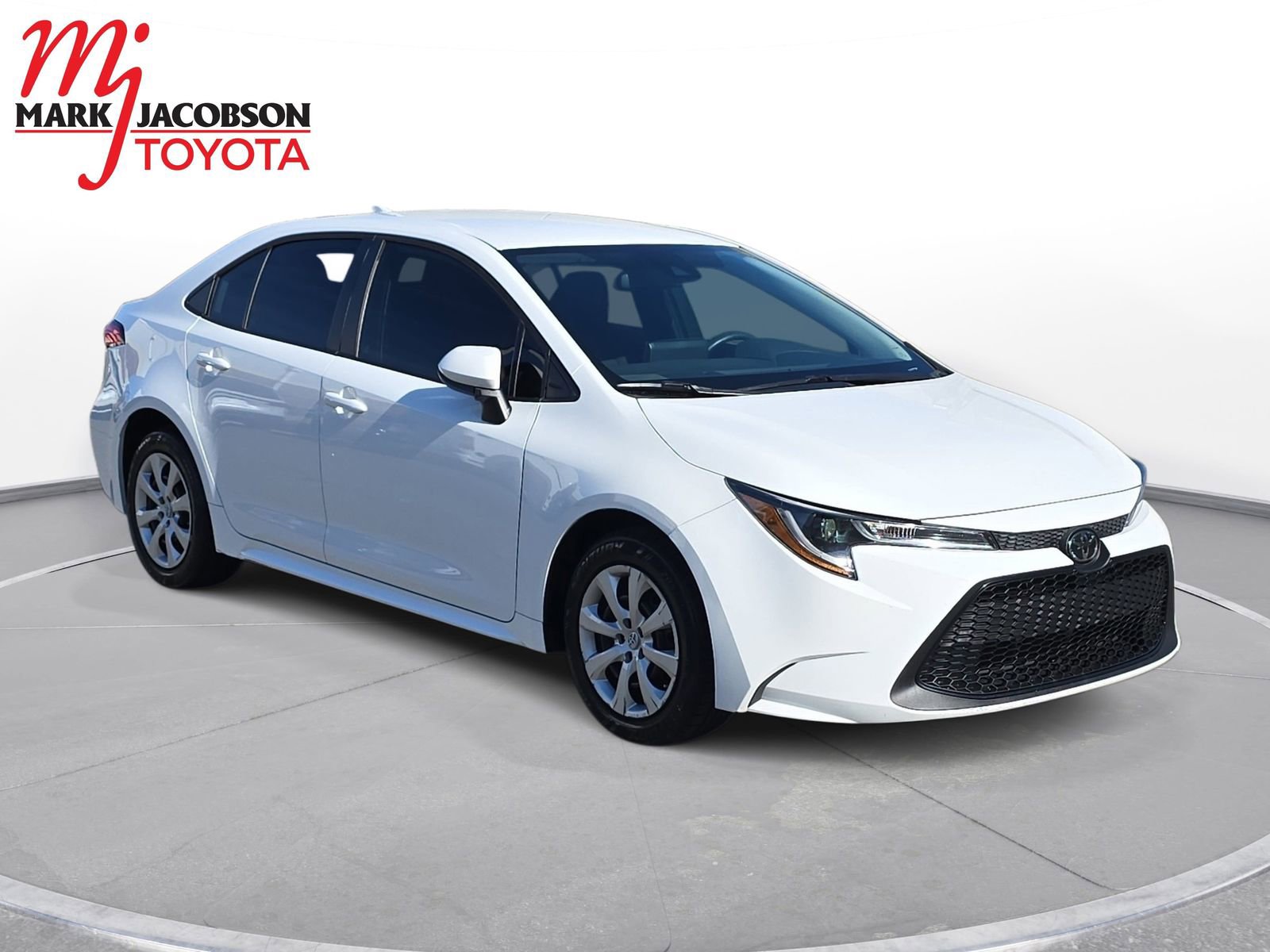 Used 2022 Toyota Corolla LE image 5