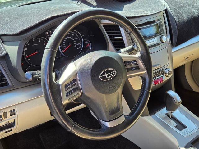 Used 2013 Subaru Outback 2.5i Premium w/ All-Weather Pkg AWD/4WD image 18