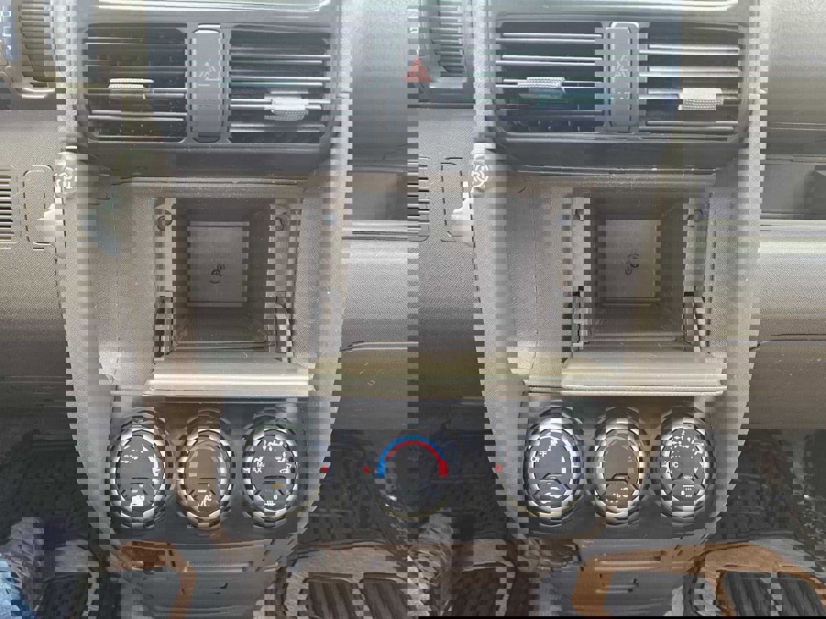 Used 2002 Honda CR-V EX image 19